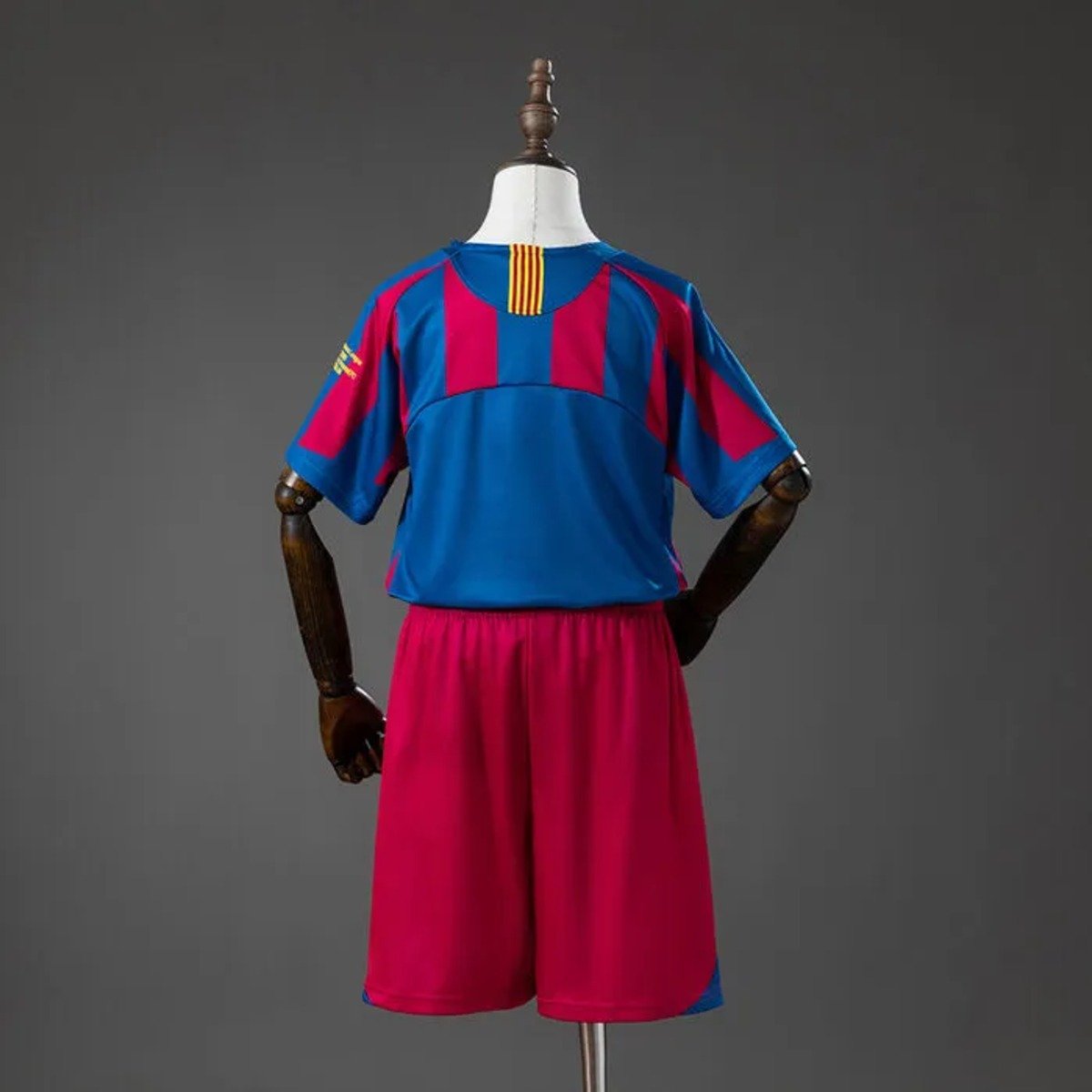 barcelona 05 06 home ucl retro kids kit jersey 002 barcelona 05 06 home ucl retro kids kit jersey 002