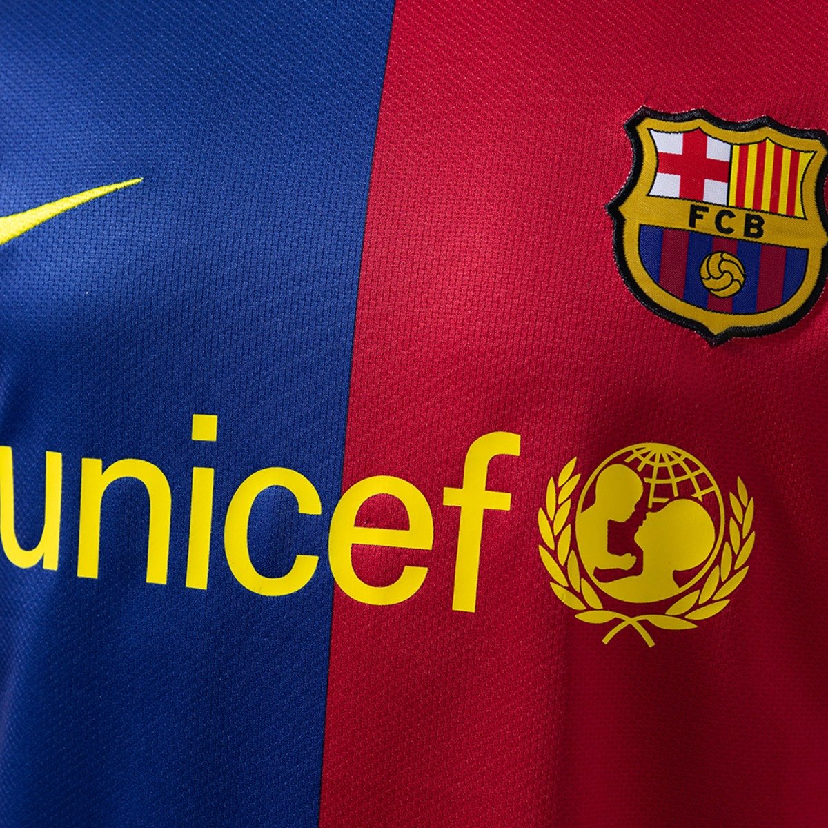 barcelona 08 09 retro player version home jersey 004 barcelona 08 09 retro player version home jersey 004