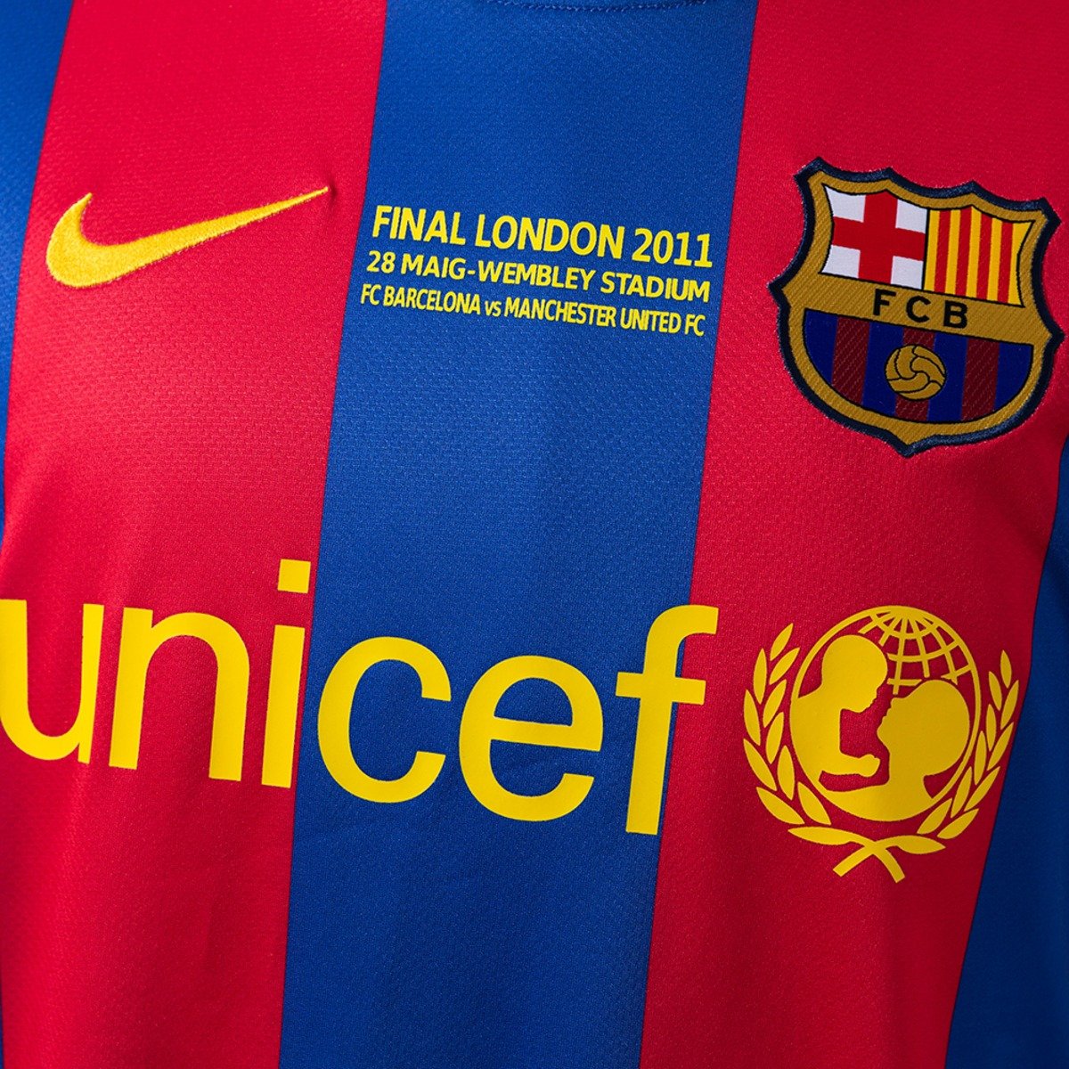 barcelona 10 11 home long sleeve retro jersey 004 barcelona 10 11 home long sleeve retro jersey 004