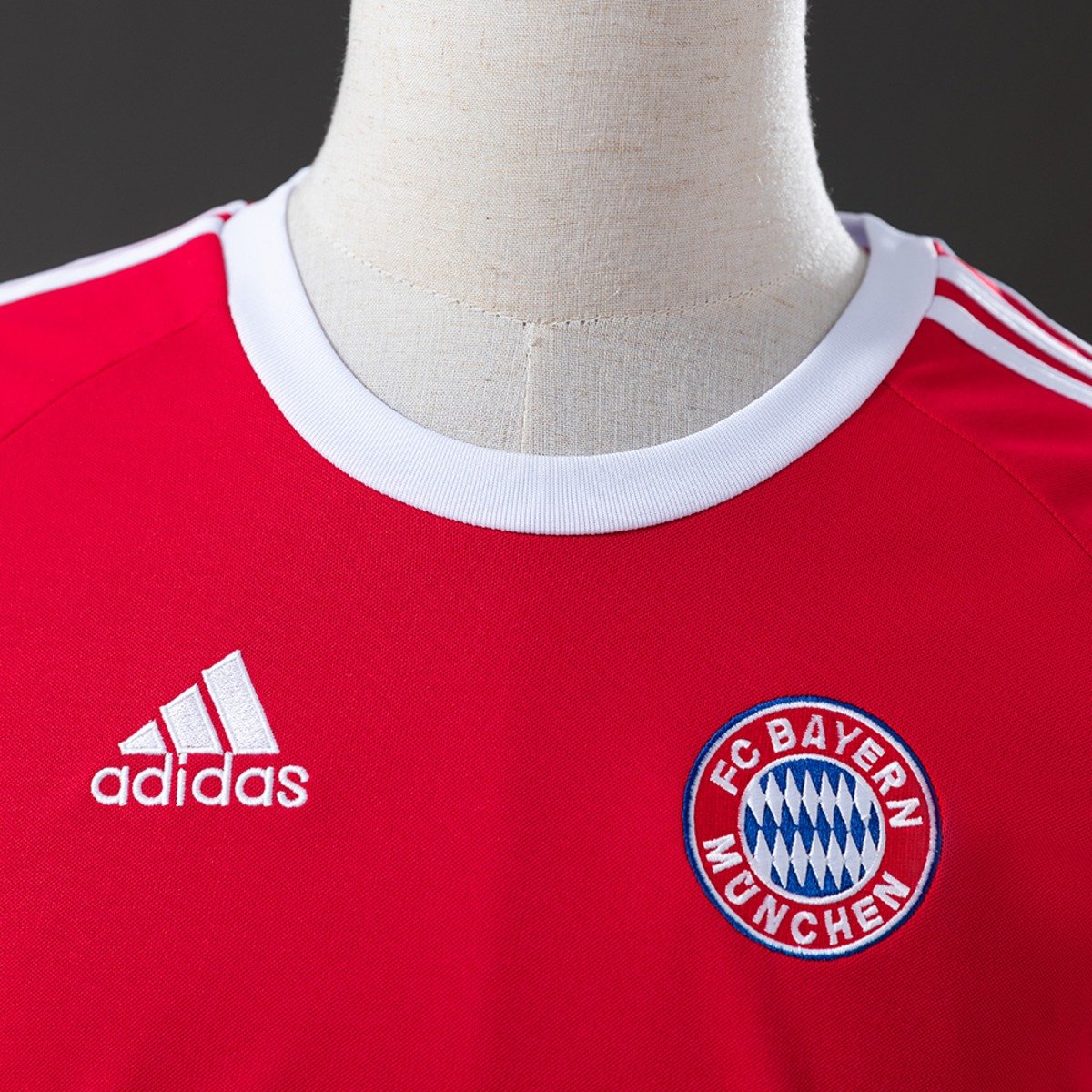 bayern munich 01 02 uefa europa league home retro jersey 003.jpg bayern munich 01 02 uefa europa league home retro jersey 003.jpg