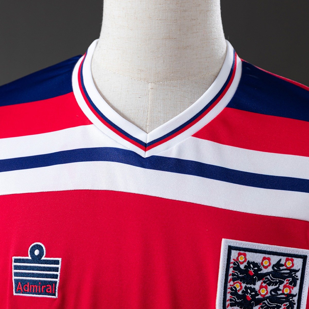 england 1982 away retro jersey 003 england 1982 away retro jersey 003