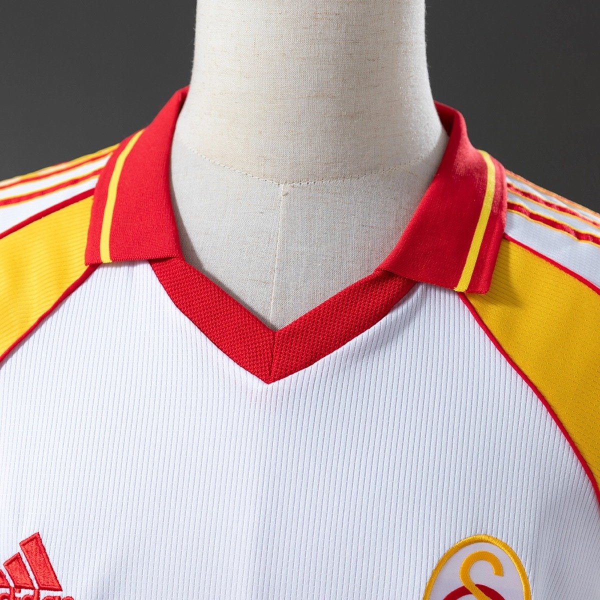 galatasaray 99 00 away retro jersey 003 galatasaray 99 00 away retro jersey 003