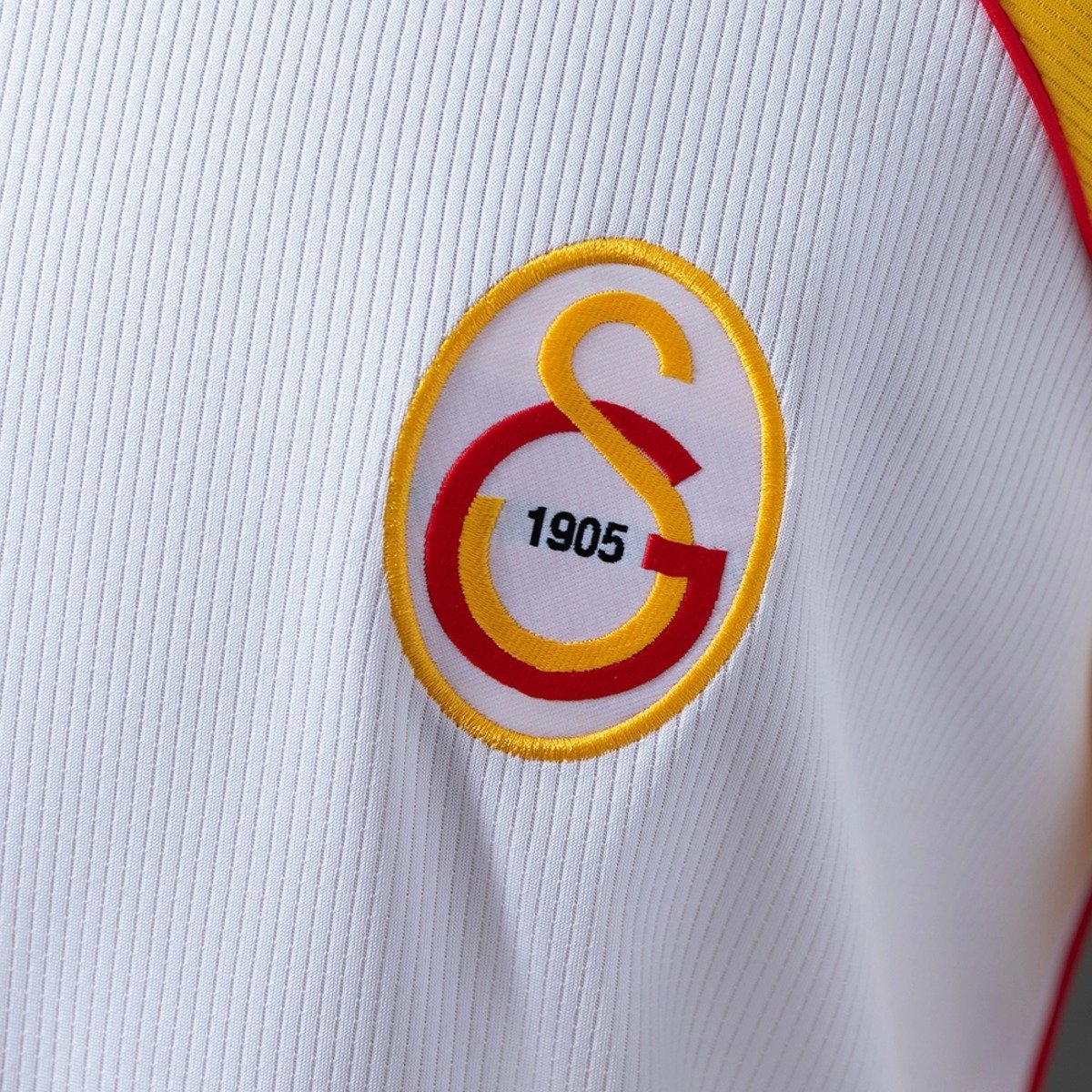 galatasaray 99 00 away retro jersey 005 galatasaray 99 00 away retro jersey 005