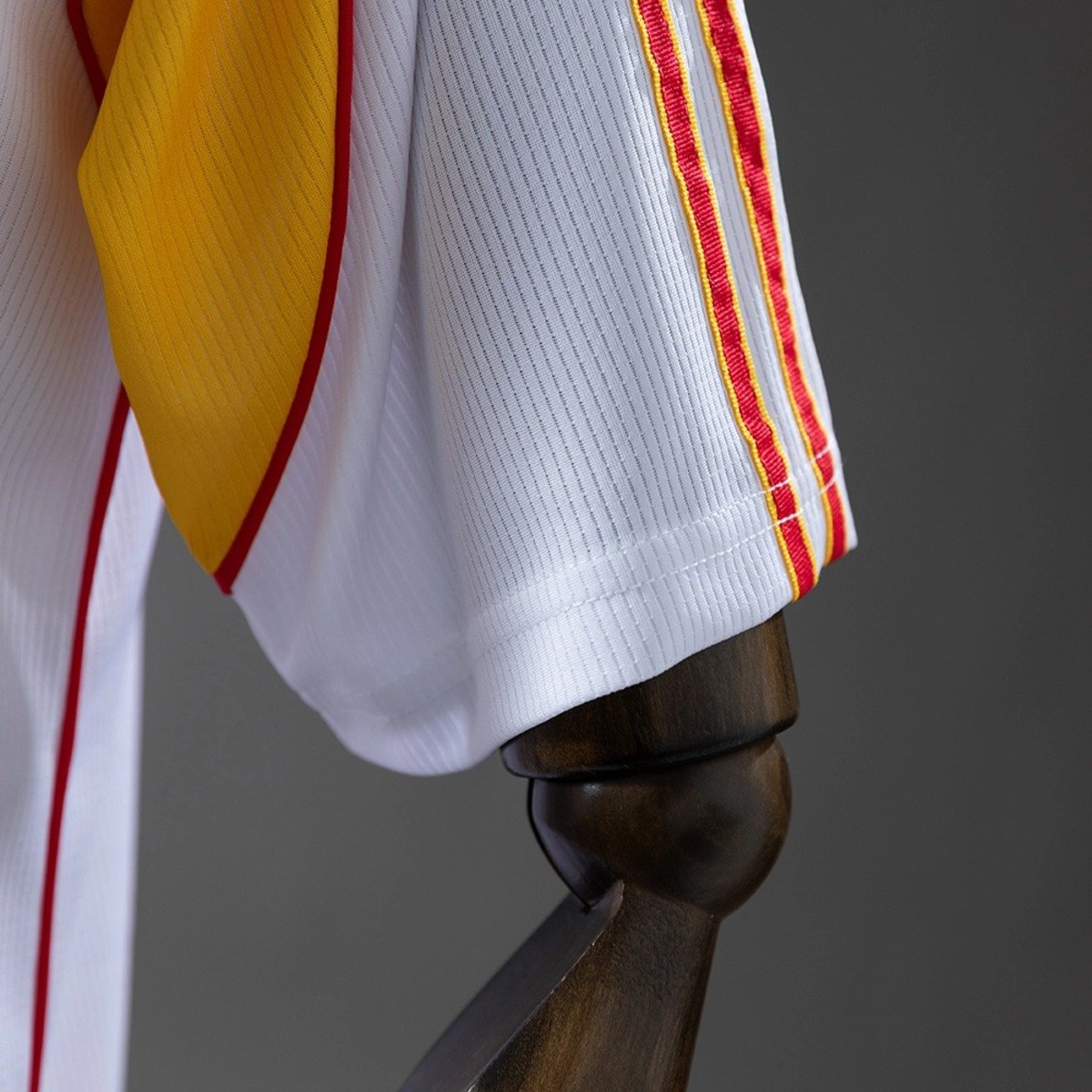 galatasaray 99 00 away retro jersey 007 galatasaray 99 00 away retro jersey 007