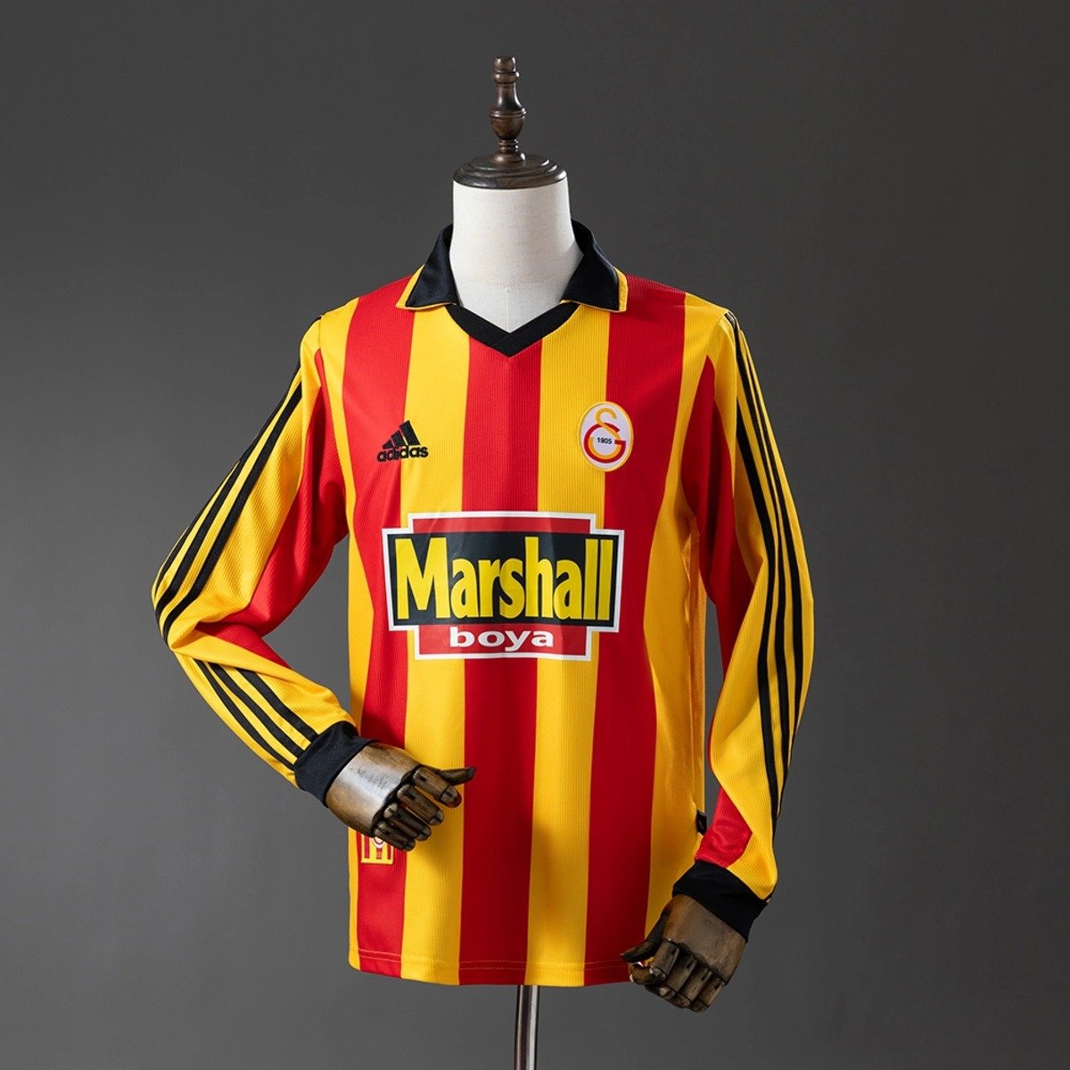 galatasaray 99 00 home long sleeve retro jersey 001 galatasaray 99 00 home long sleeve retro jersey 001
