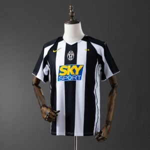 juventus 04 05 home retro jersey 001