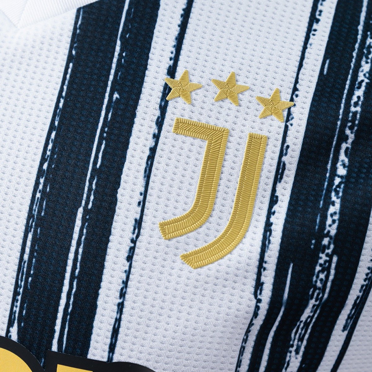 juventus 20 21 home player version retro jersey 004 juventus 20 21 home player version retro jersey 004