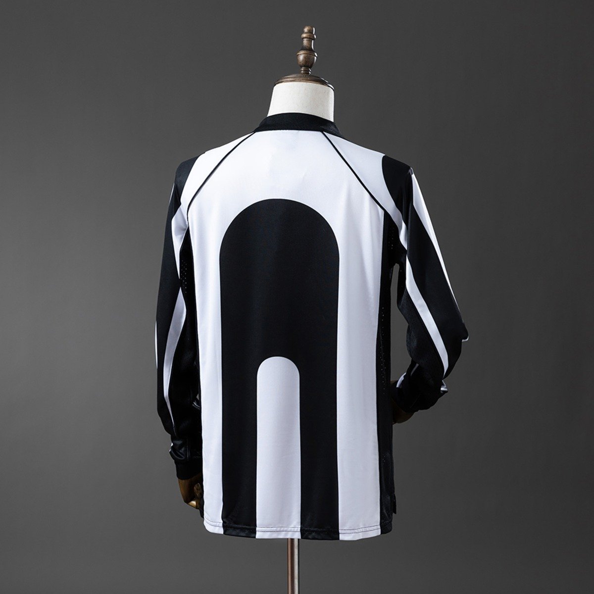juventus 97 98 home long sleeve retro jersey 002 juventus 97 98 home long sleeve retro jersey 002