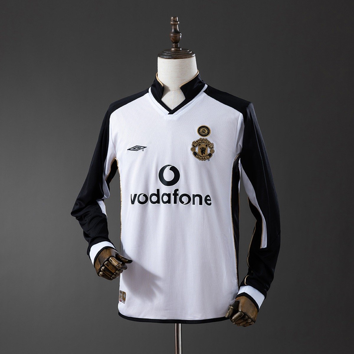 manchester united 01 02 centennial edition reversible long sleeve retro jersey 001 1.jpg manchester united 01 02 centennial edition reversible long sleeve retro jersey 001 1.jpg