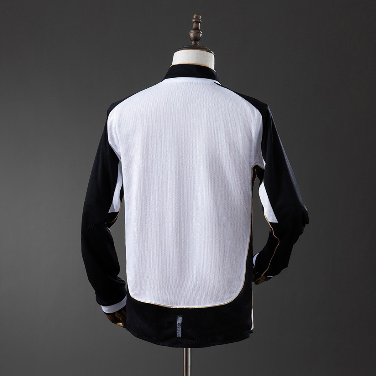 manchester united 01 02 centennial edition reversible long sleeve retro jersey 003 1.jpg manchester united 01 02 centennial edition reversible long sleeve retro jersey 003 1.jpg