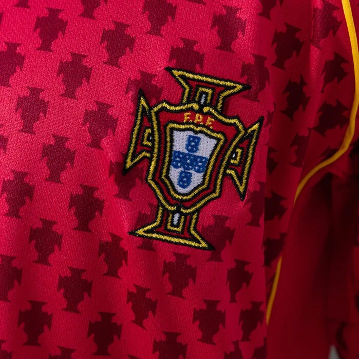 portugal 2004 home retro kids kit jersey 004 2.jpg portugal 2004 home retro kids kit jersey 004 2.jpg