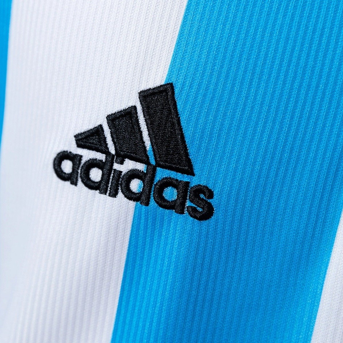 racing club de avellaneda 00 01 home retro jersey 006 2.jpg racing club de avellaneda 00 01 home retro jersey 006 2.jpg