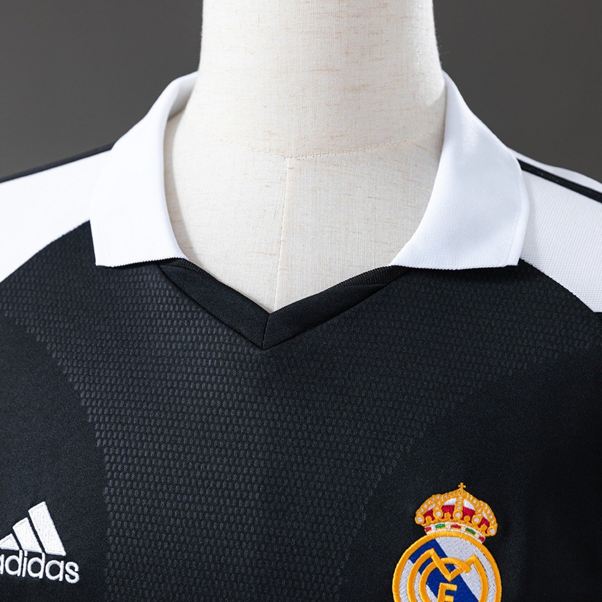 real madrid 01 02 away retro jersey 003 2.jpg real madrid 01 02 away retro jersey 003 2.jpg