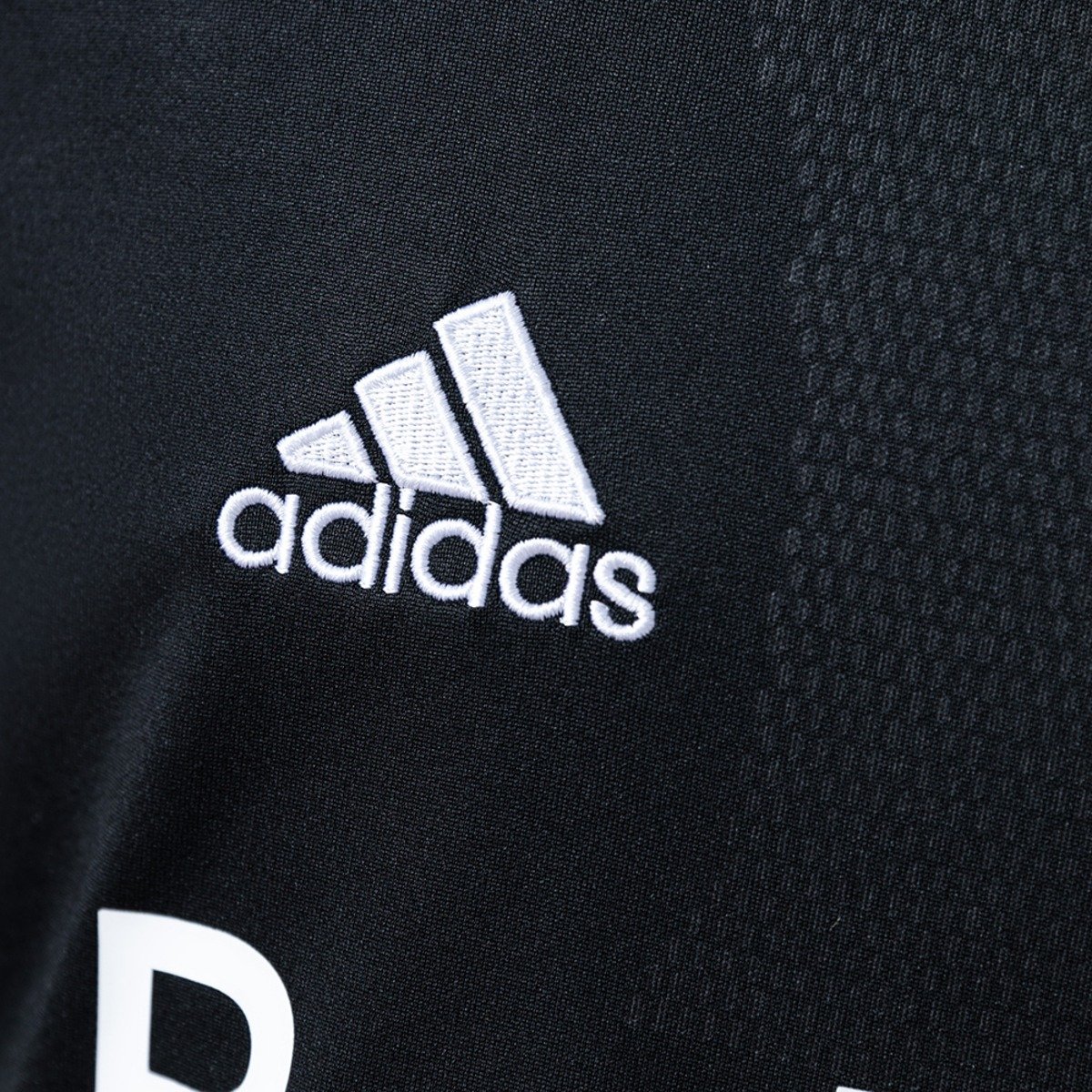 real madrid 01 02 away retro jersey 006 2.jpg real madrid 01 02 away retro jersey 006 2.jpg