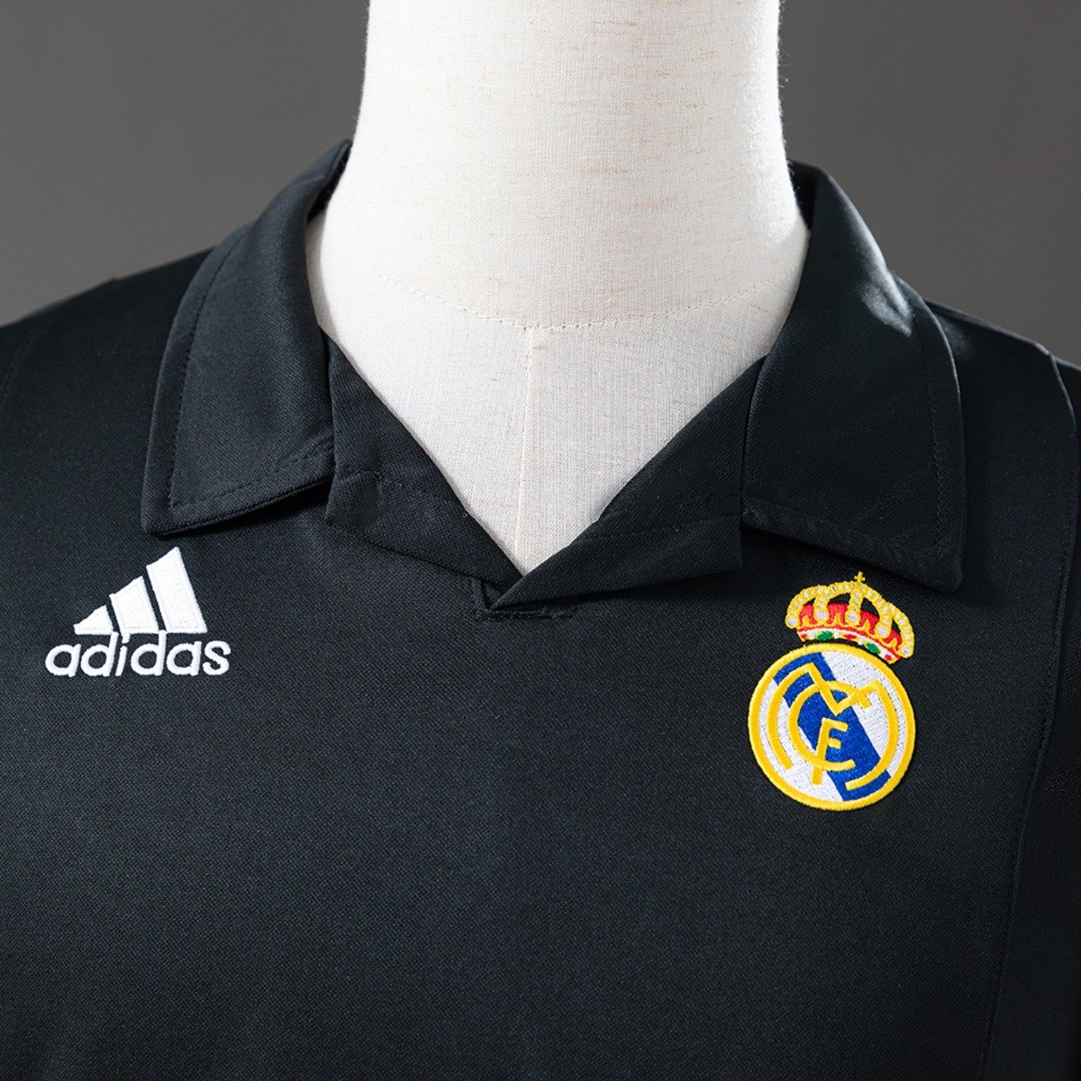 real madrid 01 02 retro away jersey 003 2.jpg real madrid 01 02 retro away jersey 003 2.jpg