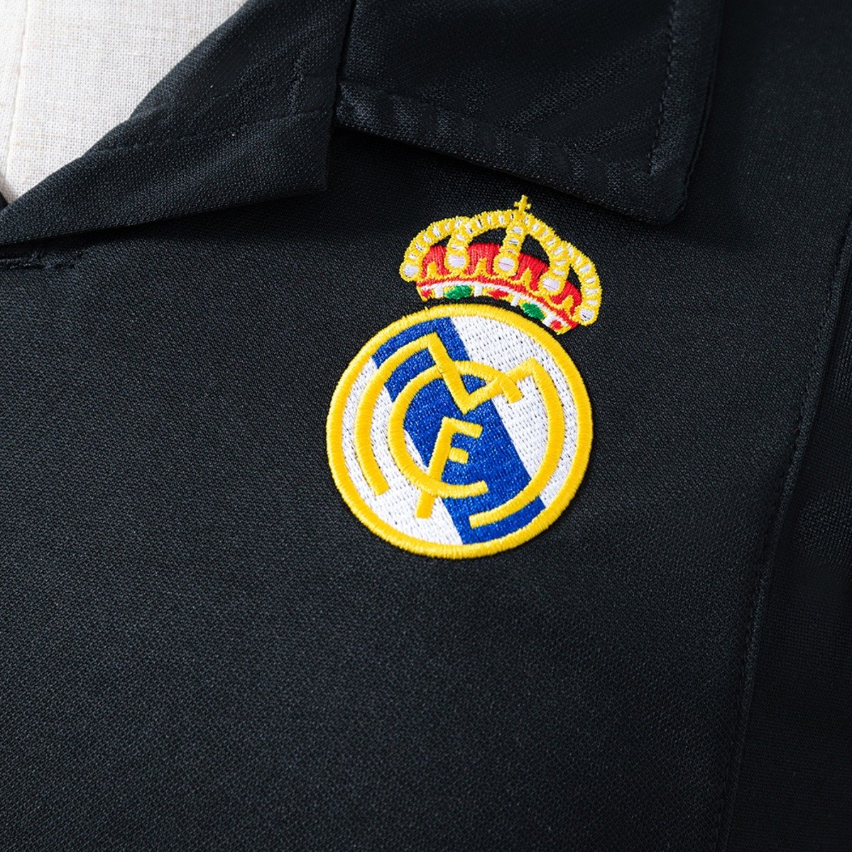 real madrid 01 02 retro away jersey 004 2.jpg real madrid 01 02 retro away jersey 004 2.jpg