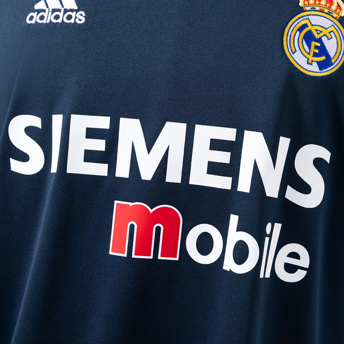 real madrid 03 04 away retro jersey 004 2.jpg real madrid 03 04 away retro jersey 004 2.jpg