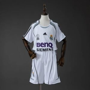 real madrid 06 07 home retro kids kit jersey 001 2.jpg