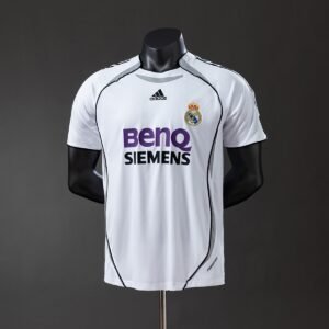 real madrid 06 07 player version retro home jersey 001 2.jpg
