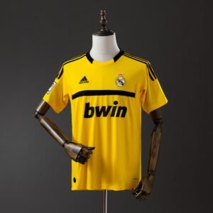 real madrid 11 12 yellow goalkeeper retro jersey 001 2.jpg