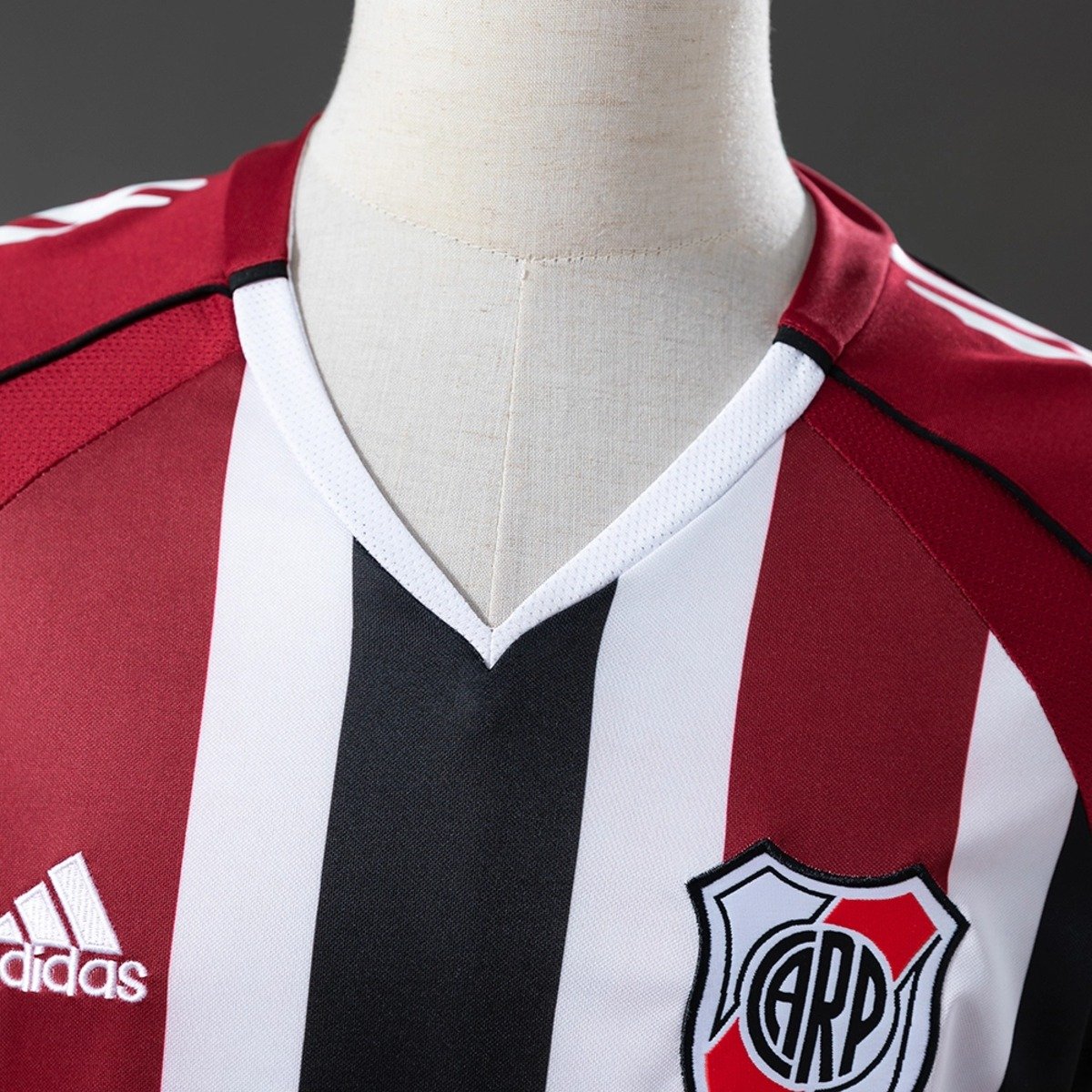 river plate 05 06 away retro jersey 003 2.jpg river plate 05 06 away retro jersey 003 2.jpg