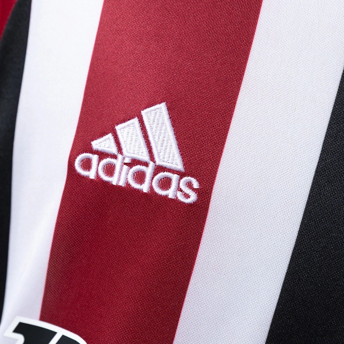 river plate 05 06 away retro jersey 006 2.jpg river plate 05 06 away retro jersey 006 2.jpg