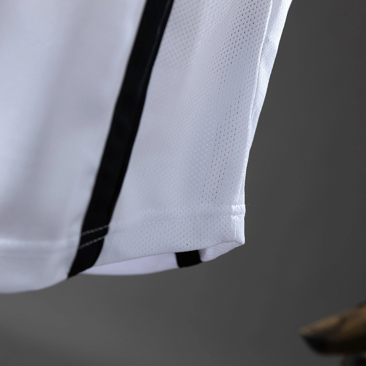 valencia 00 01 home retro jersey 008 2.jpg valencia 00 01 home retro jersey 008 2.jpg