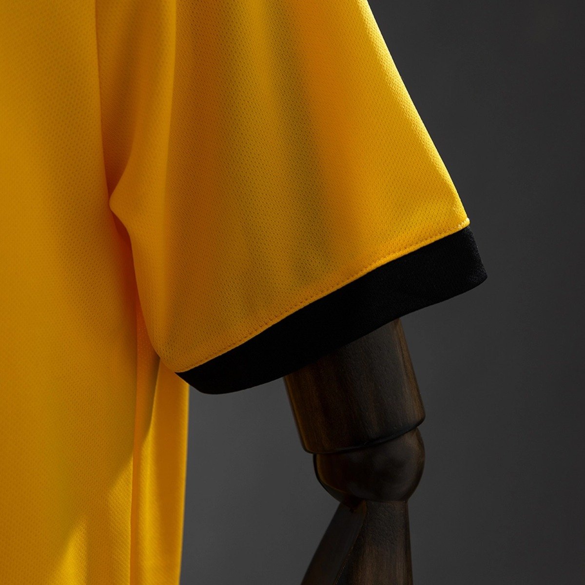 wolves 18 19 home retro jersey 007 2.jpg wolves 18 19 home retro jersey 007 2.jpg