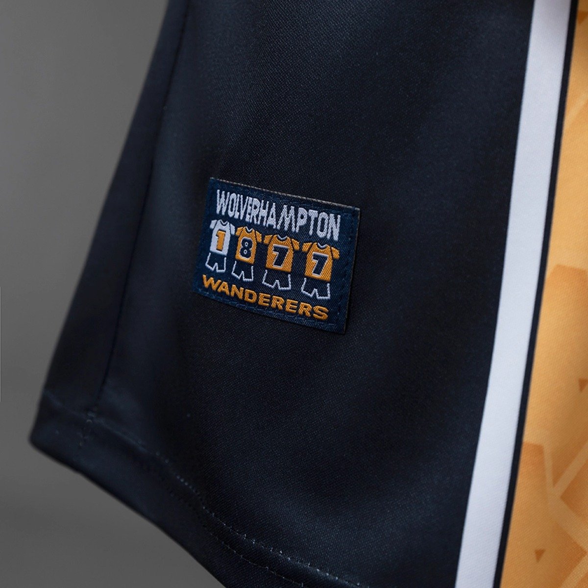 wolves 96 98 home retro jersey 007 2.jpg wolves 96 98 home retro jersey 007 2.jpg
