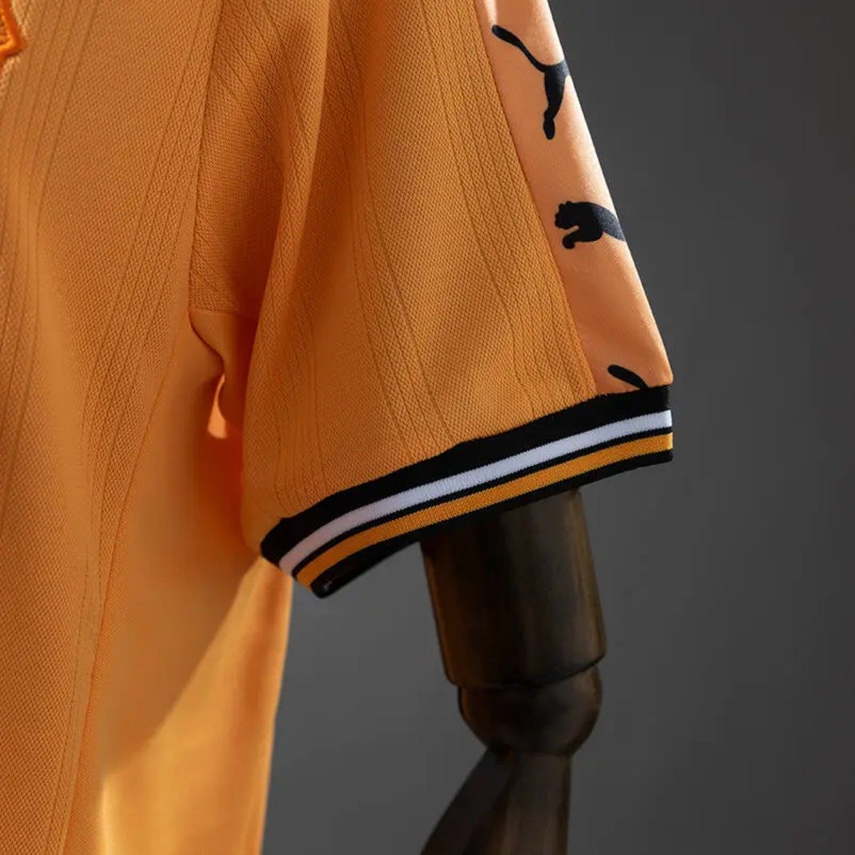 wolves 98 99 home retro jersey 005 2.jpg wolves 98 99 home retro jersey 005 2.jpg